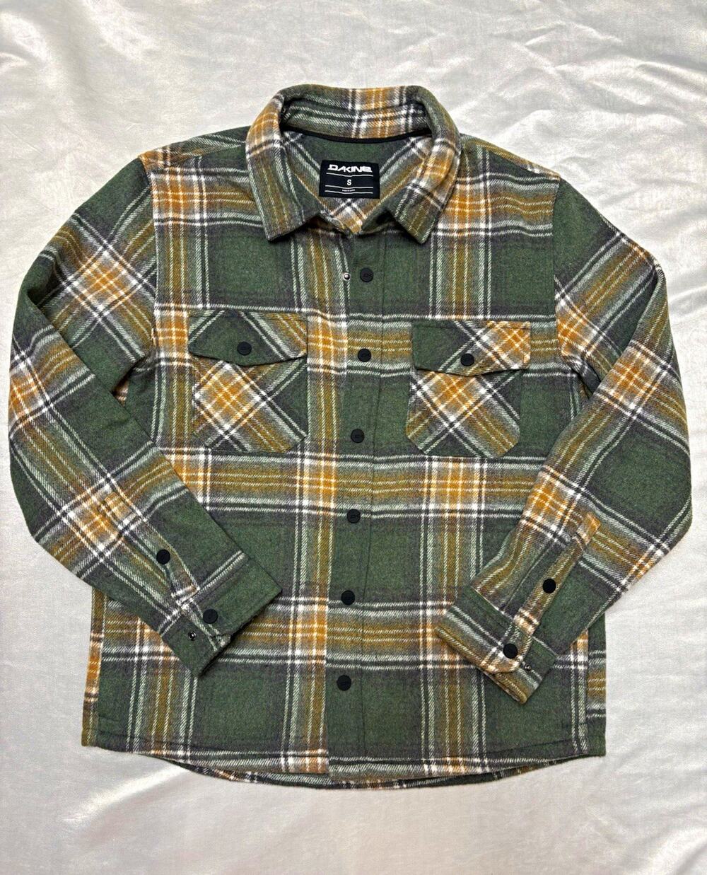 Dakine Men’s Small Green Plaid Fleece Lined Flannel Shirt Jacket Shacket Snap